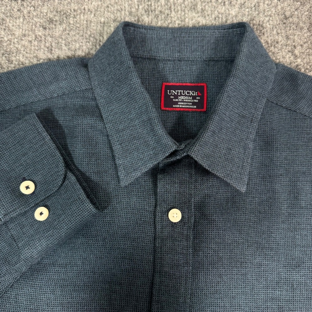 UNTUCKit Veneto Slim Fit Wrinkle Free Shirt Mens Medium Blue Cotton EUC